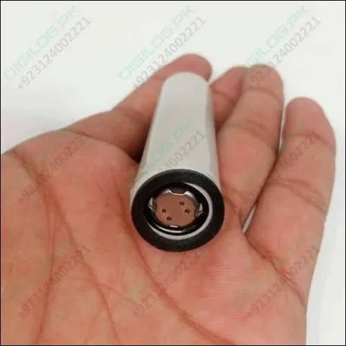 Pull-out High Quality 18650 3.7v 2600mah Molicel Cell Battery In Pakistan