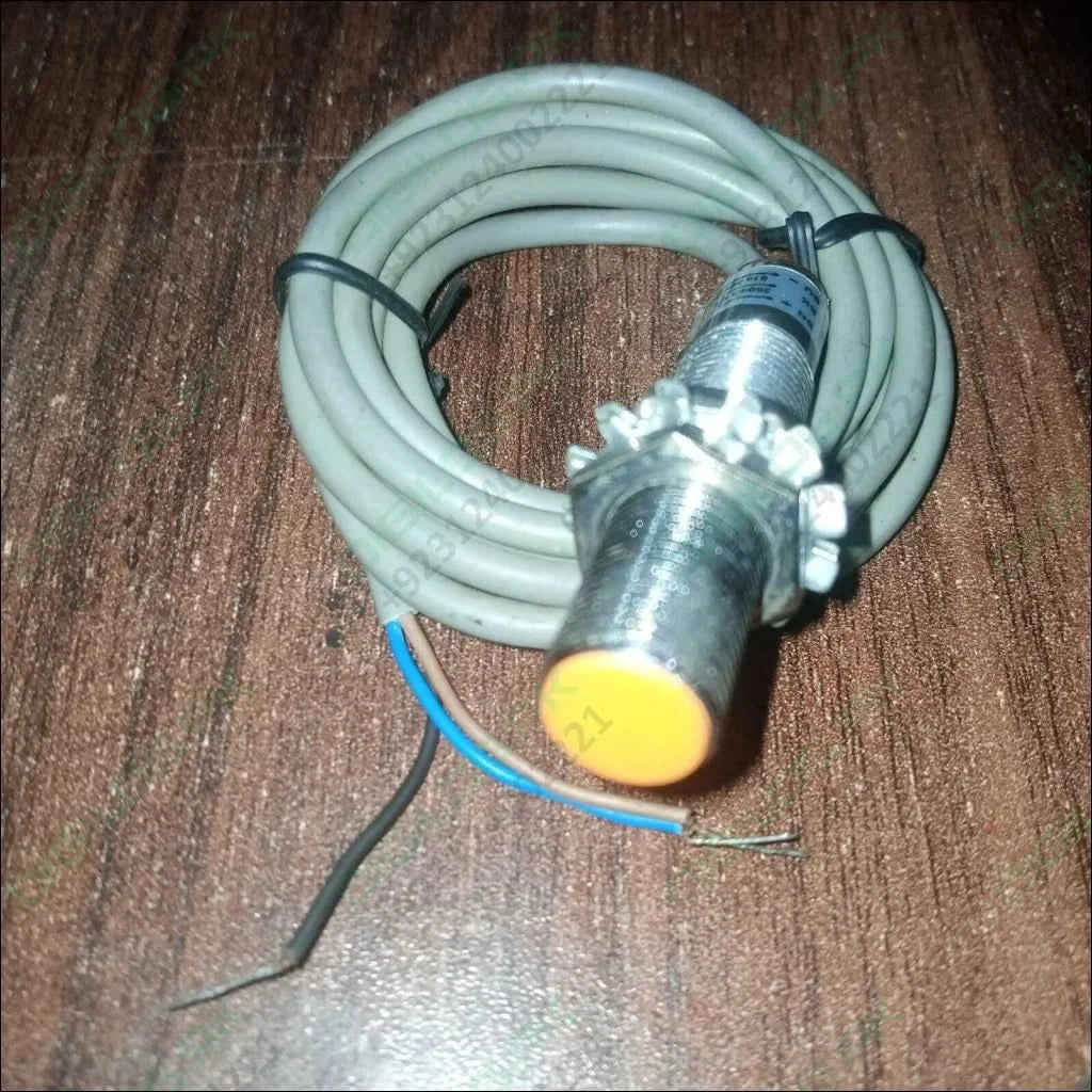 Omron Inductive Proximity Sensor Switch E2e-x2e1