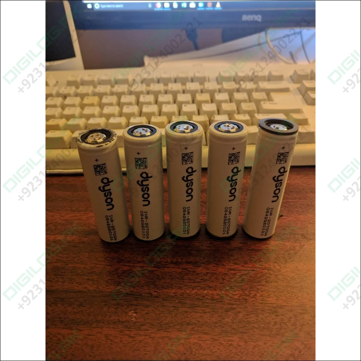 Pull-out Original Lithium Ion Cell 3.7v 3000mah Li Ion Battery Cell In Pakistan Inr-20700a