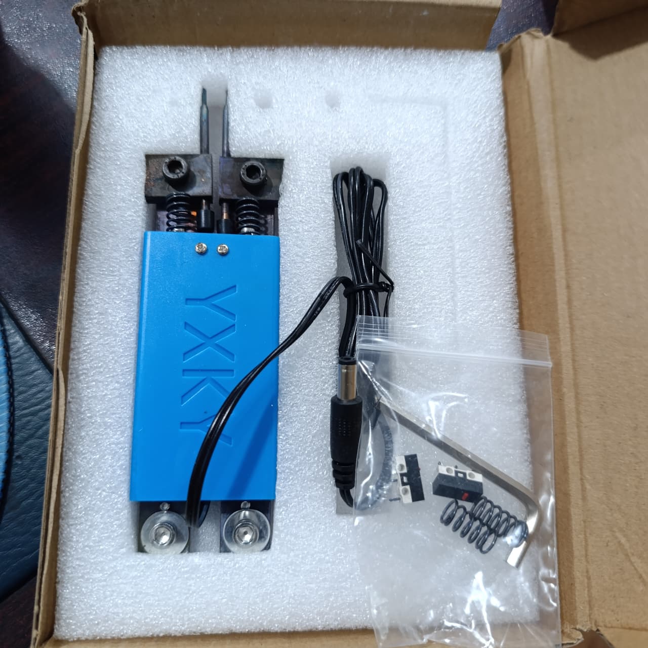 Diy Spot Welder Machine Welding 18650 Battery Handheld Spot Welding Pen Automatic Trigger Built-in Switch Blue